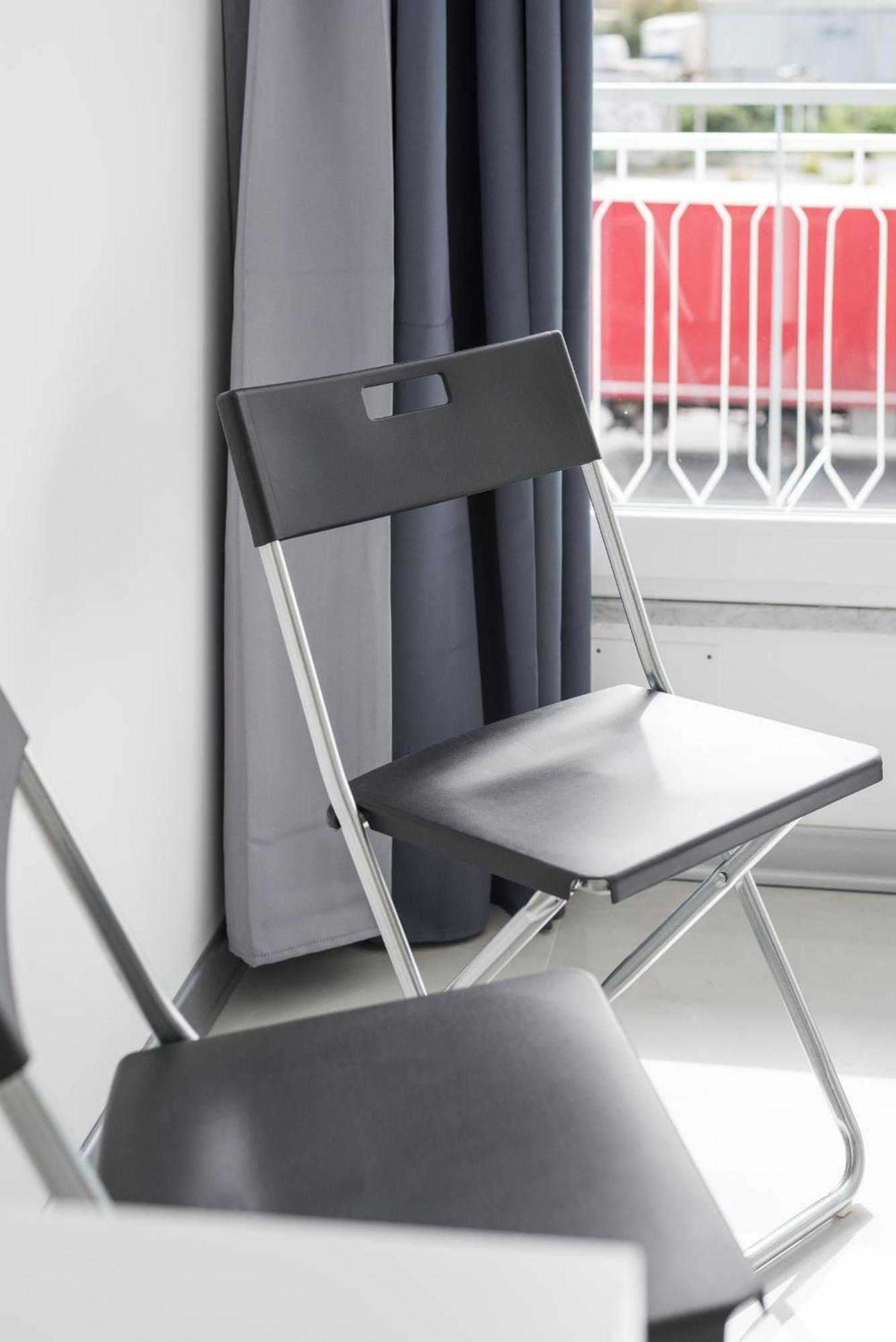 Travelershome Ciampino Airport Guesthouse 600M To Airport Buitenkant foto
