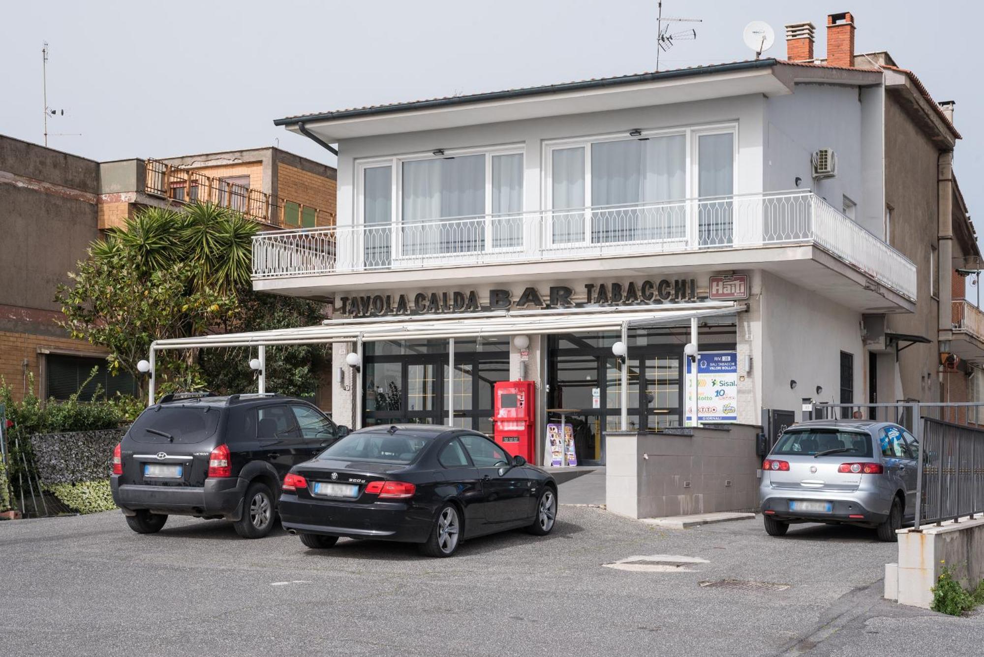 Travelershome Ciampino Airport Guesthouse 600M To Airport Buitenkant foto